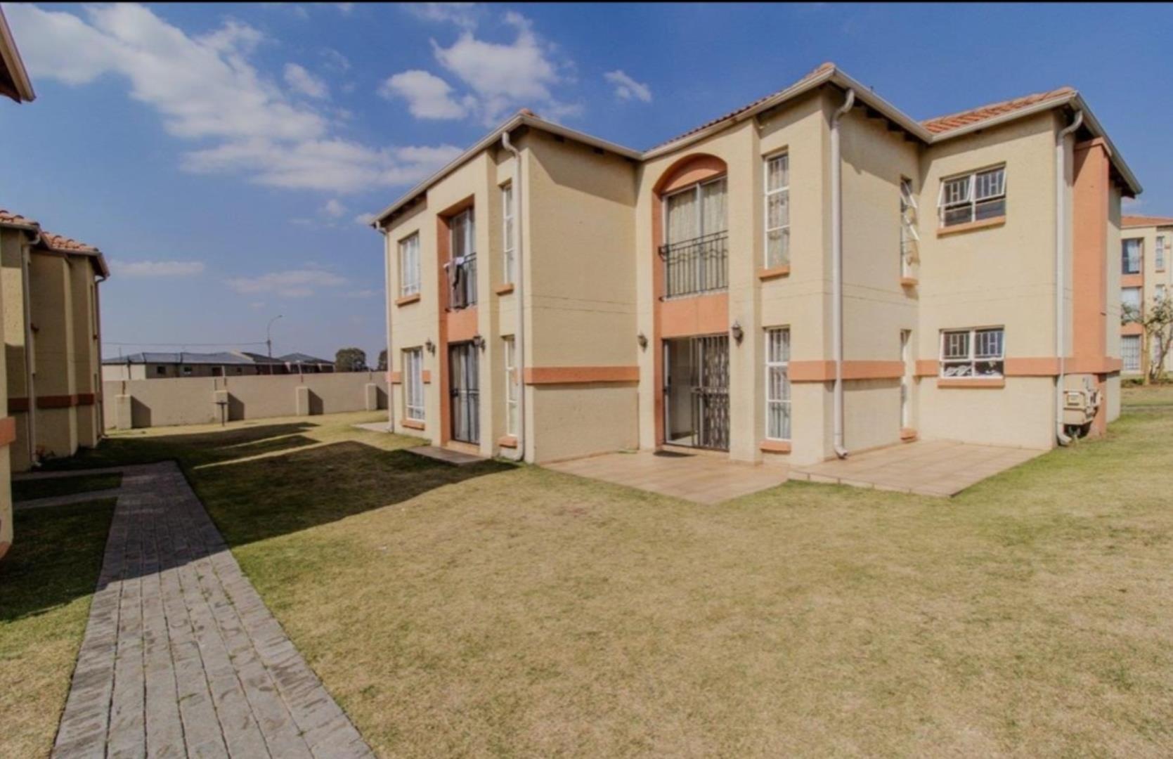 2 Bedroom Townhouse for Sale - Gauteng